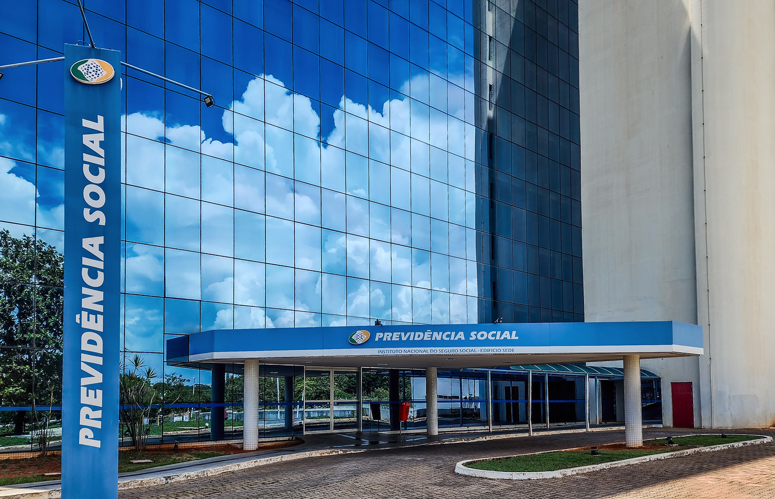 Governo e oposição têm culpa por fraude no INSS